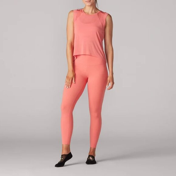 $45 TAVI Evolution Tank Canyon - Picture 3 of 3